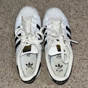 adidas superstars